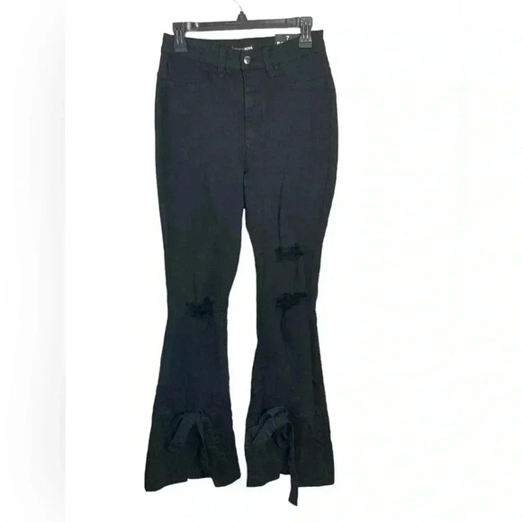 Fashion Nova NWT Tied to let‎ you know ripped jeans size 7 - Picture 1 of 9